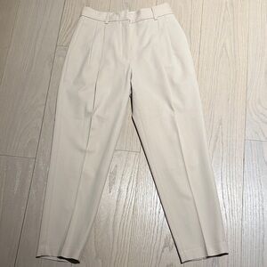 Aritzia Babaton Women’s Cream Dress Pants